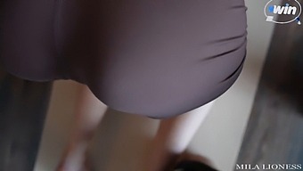 Unintentional Encounter: Stepsister'S Yoga Session Turns Into Steamy Blowjob And Cum Session